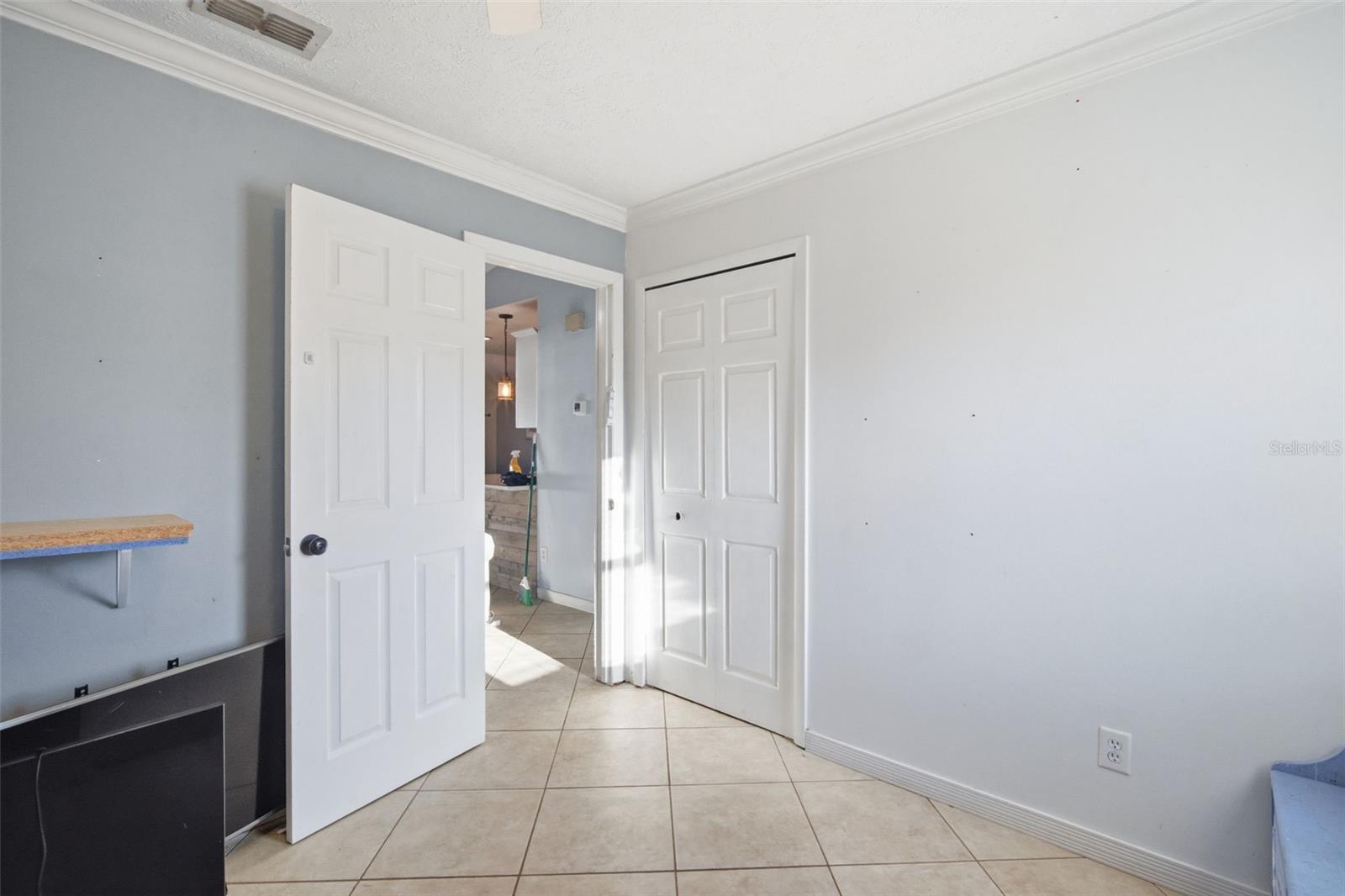 Image 28 of 48 For 7403 Providence Road