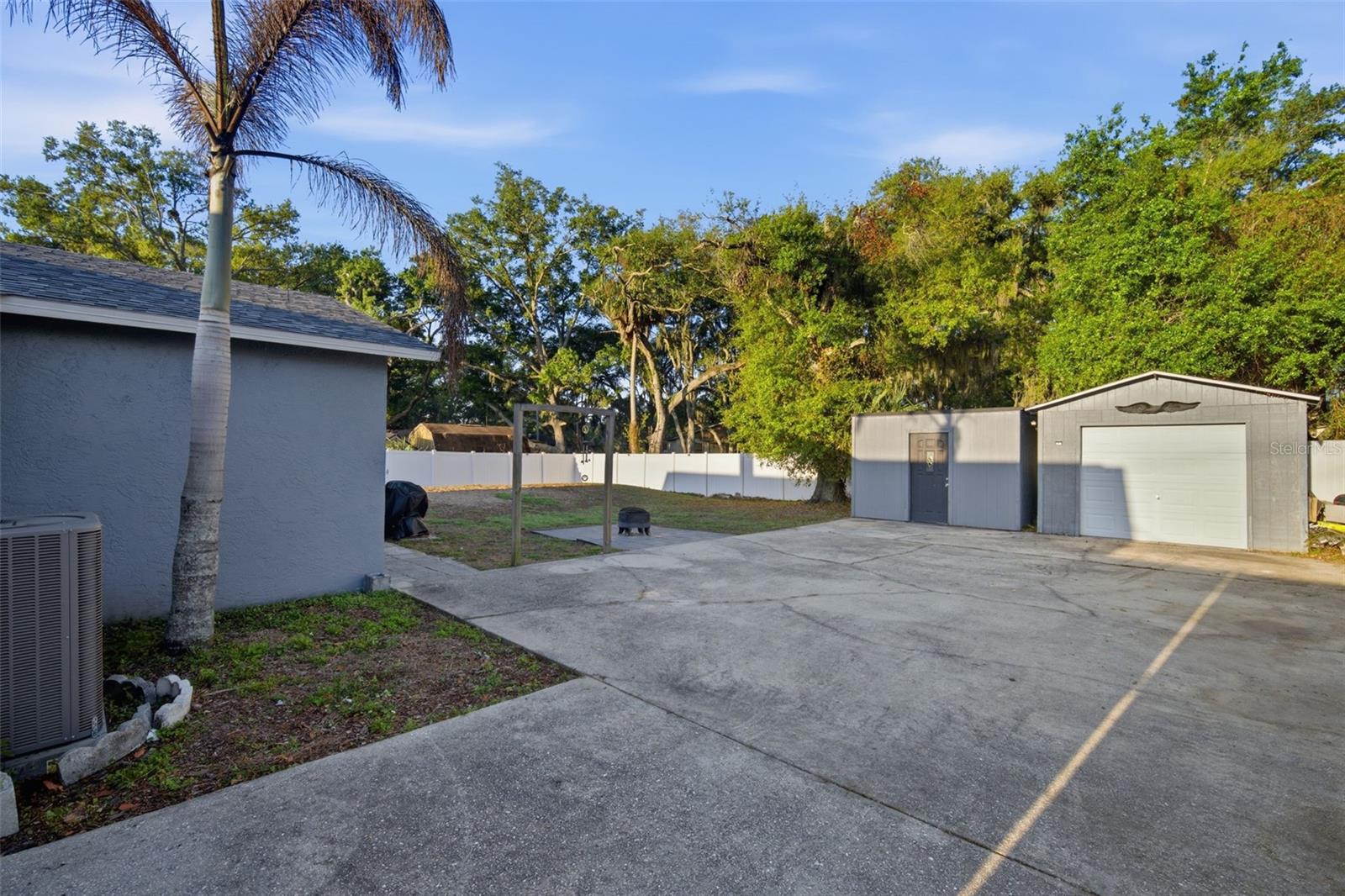 Image 4 of 48 For 7403 Providence Road