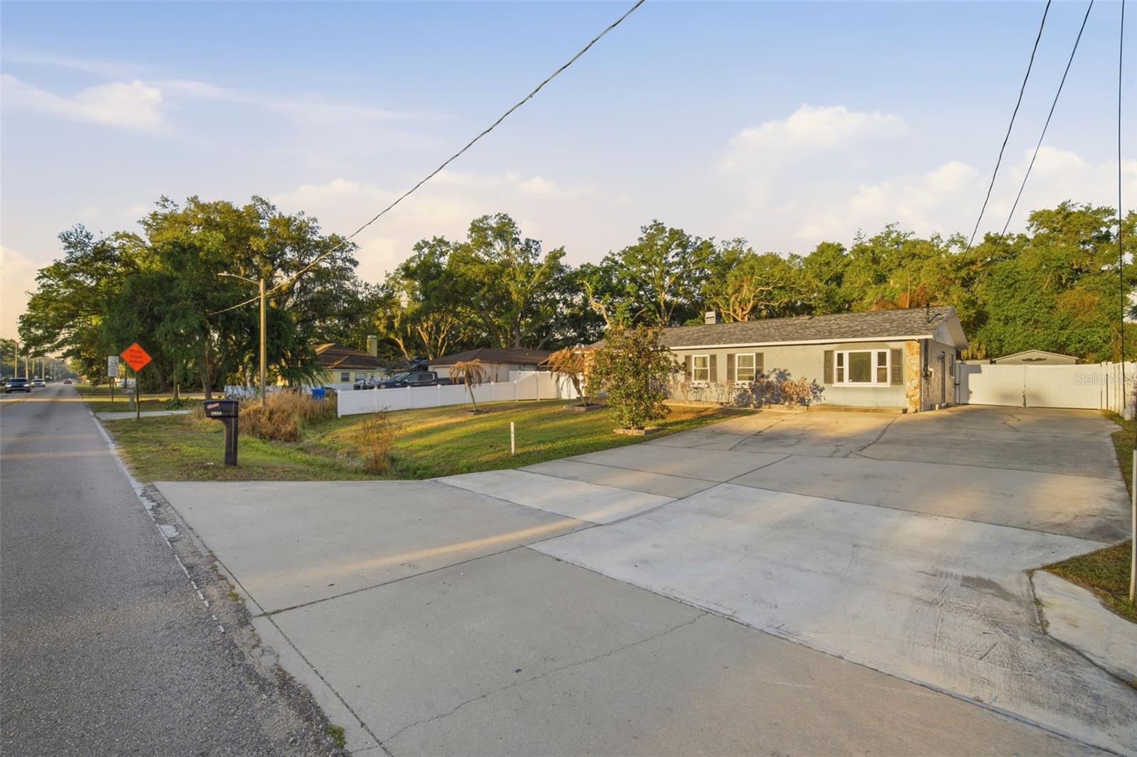 Image 46 of 48 For 7403 Providence Road