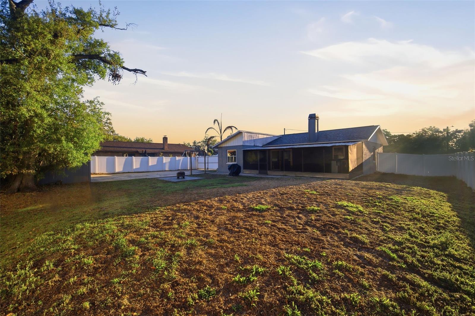 Image 7 of 48 For 7403 Providence Road