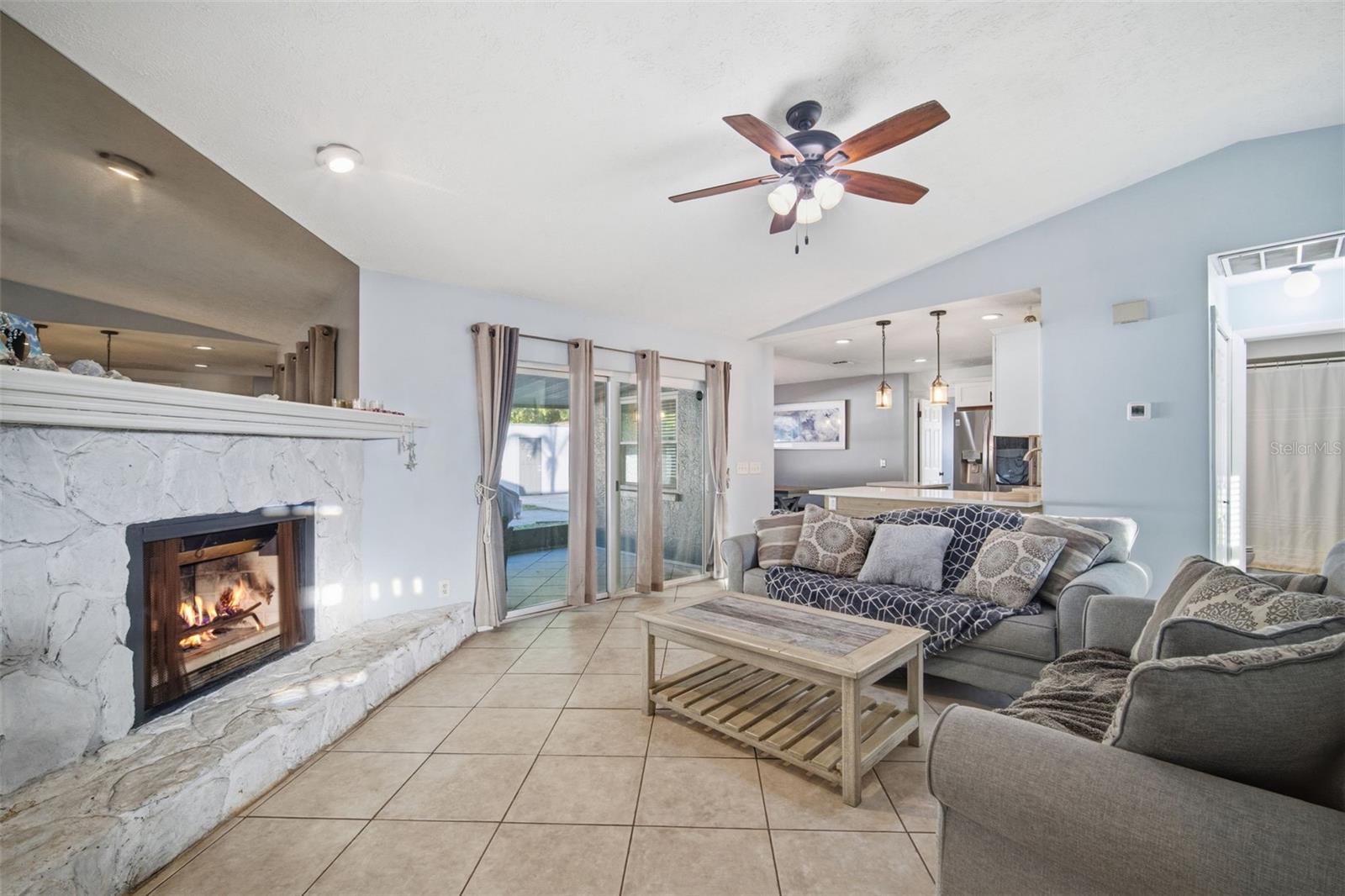 Image 8 of 48 For 7403 Providence Road