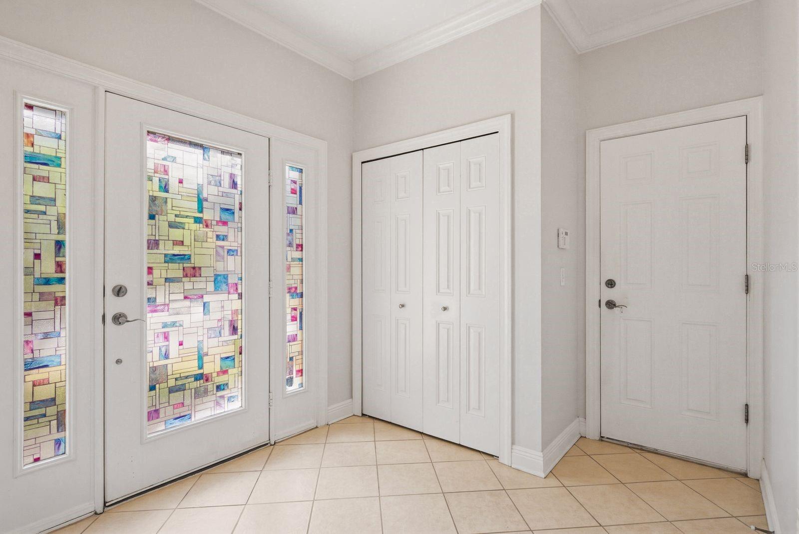 Image 10 of 51 For 208 Valencia Circle