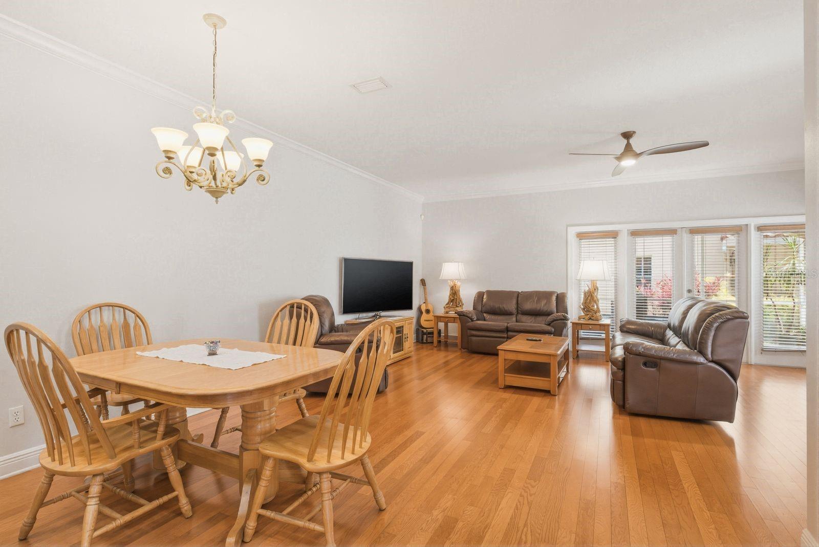 Image 2 of 51 For 208 Valencia Circle