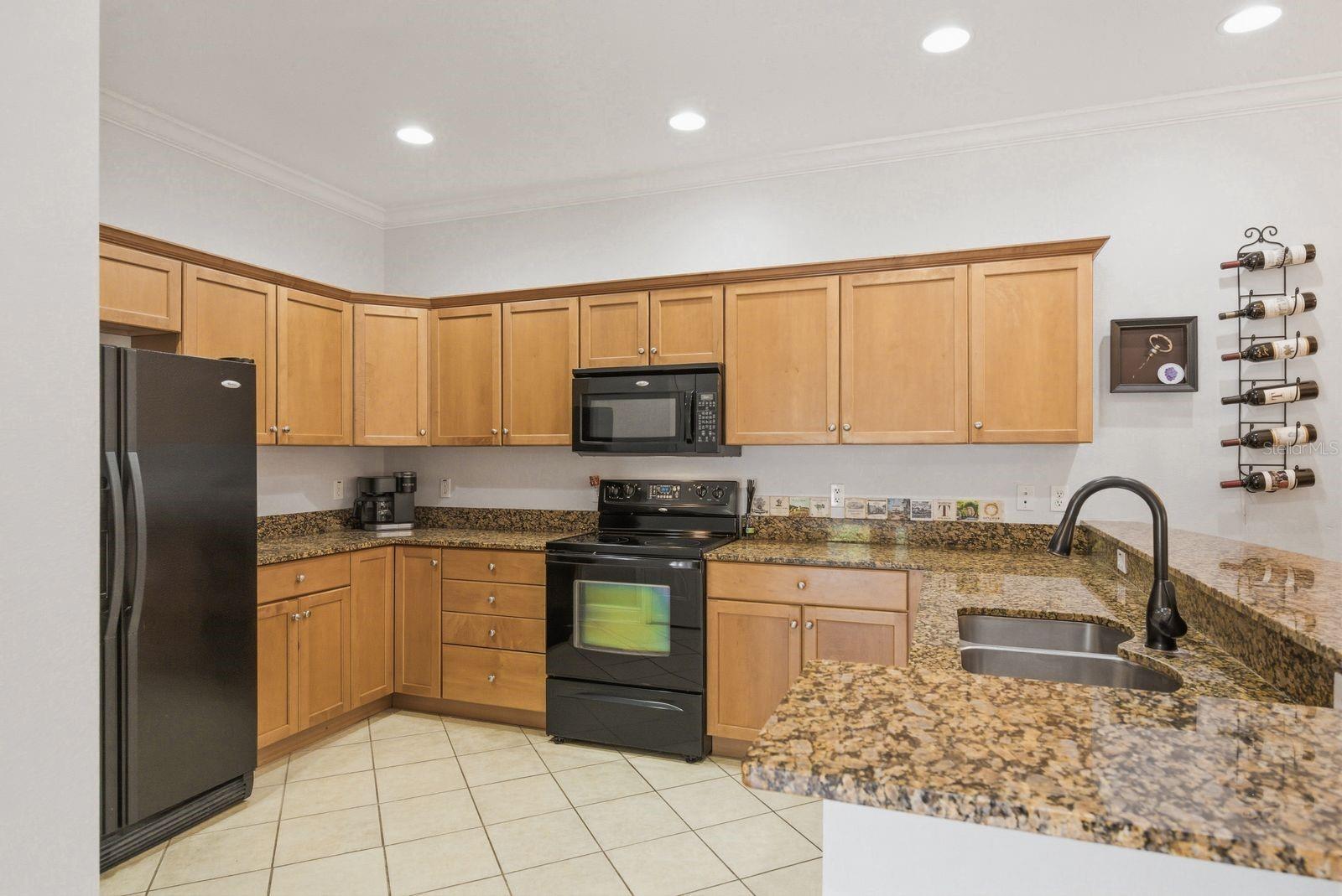 Image 21 of 51 For 208 Valencia Circle