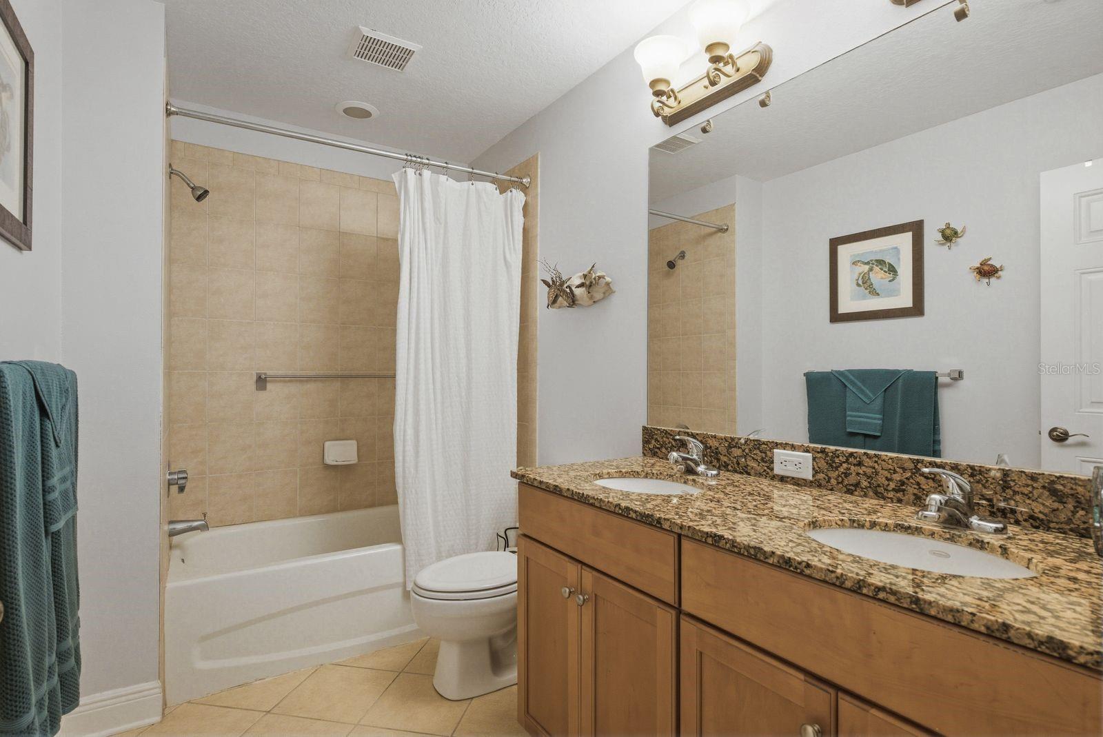 Image 31 of 51 For 208 Valencia Circle