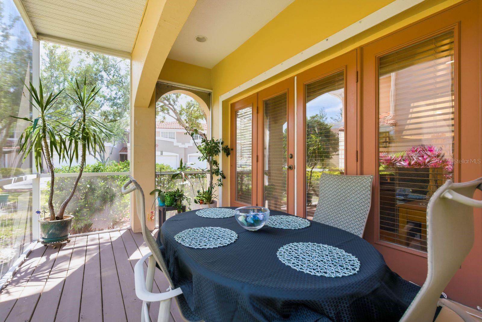 Image 39 of 51 For 208 Valencia Circle