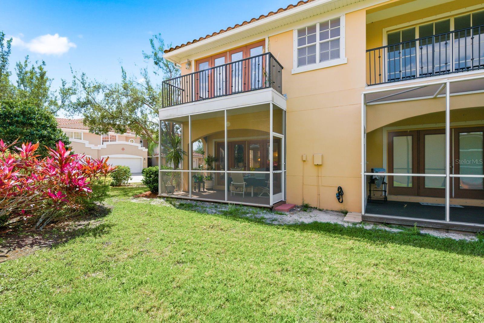 Image 42 of 51 For 208 Valencia Circle