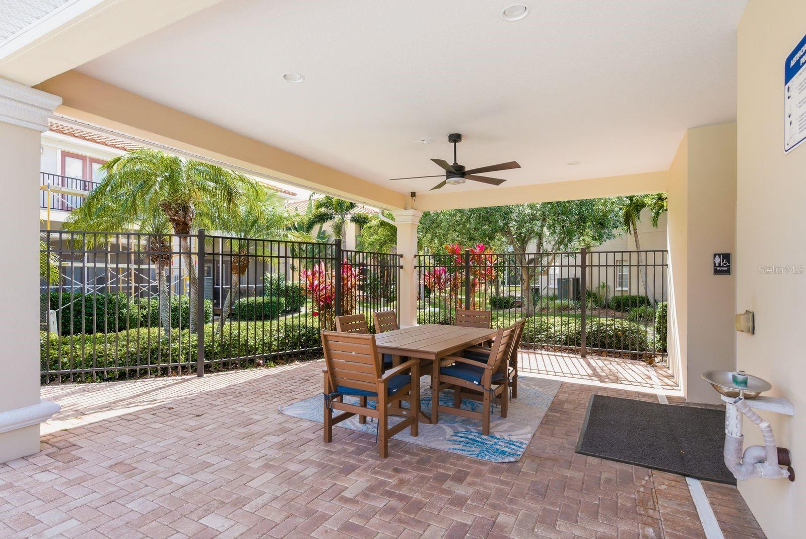 Image 46 of 51 For 208 Valencia Circle