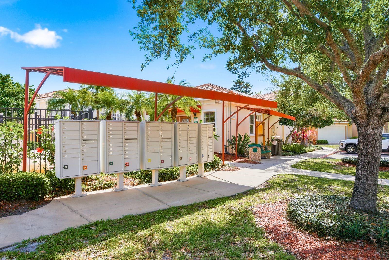 Image 47 of 51 For 208 Valencia Circle