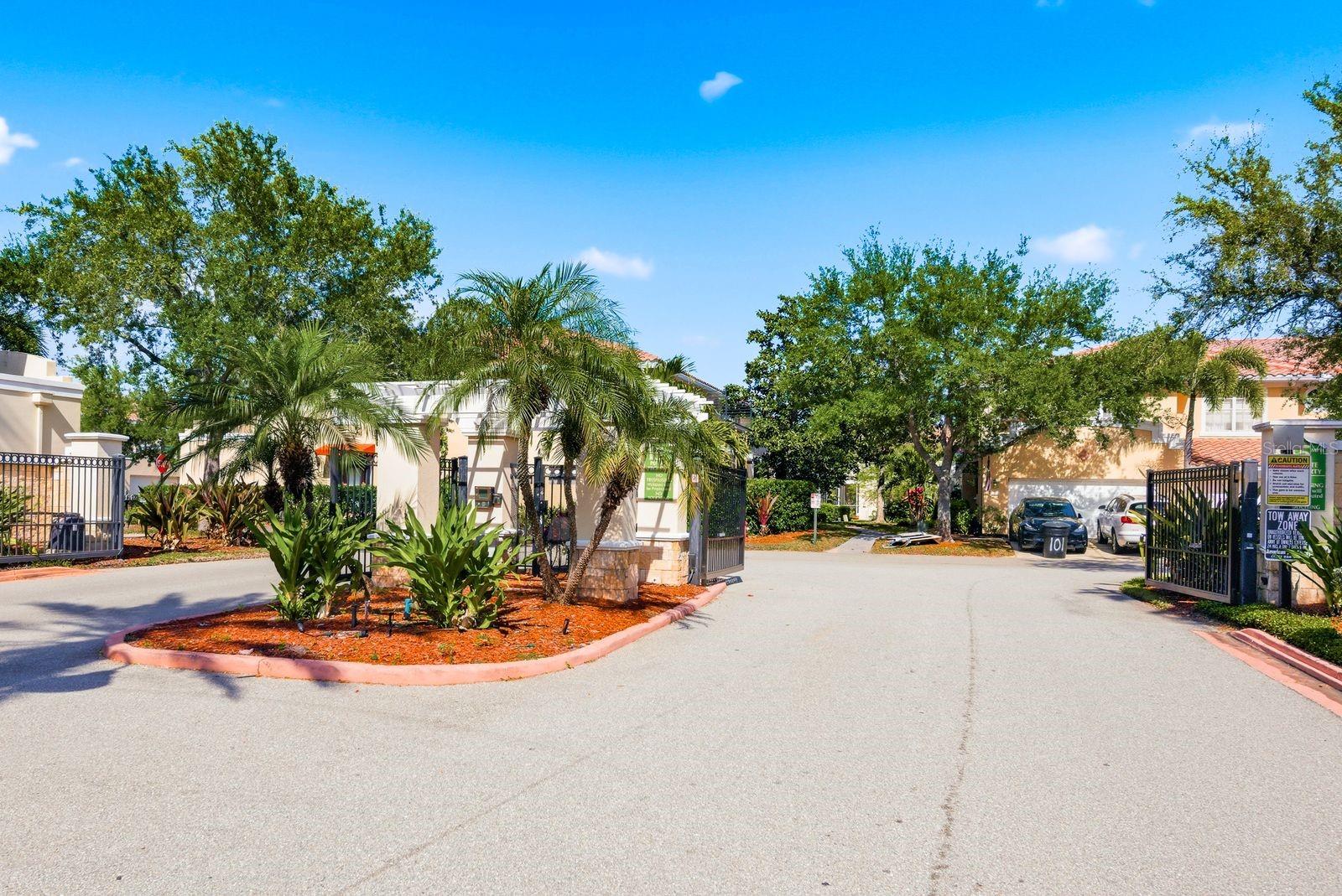 Image 51 of 51 For 208 Valencia Circle