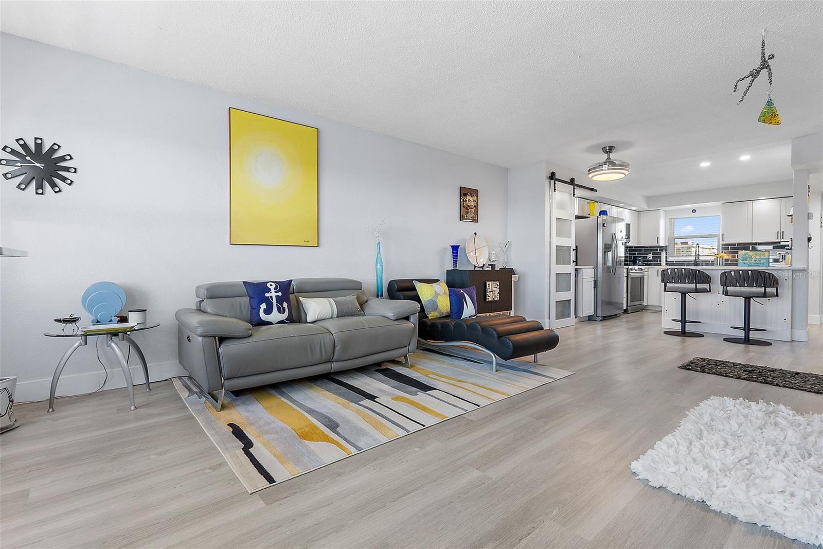 Image 12 of 29 For 4725 Cove Circle 704