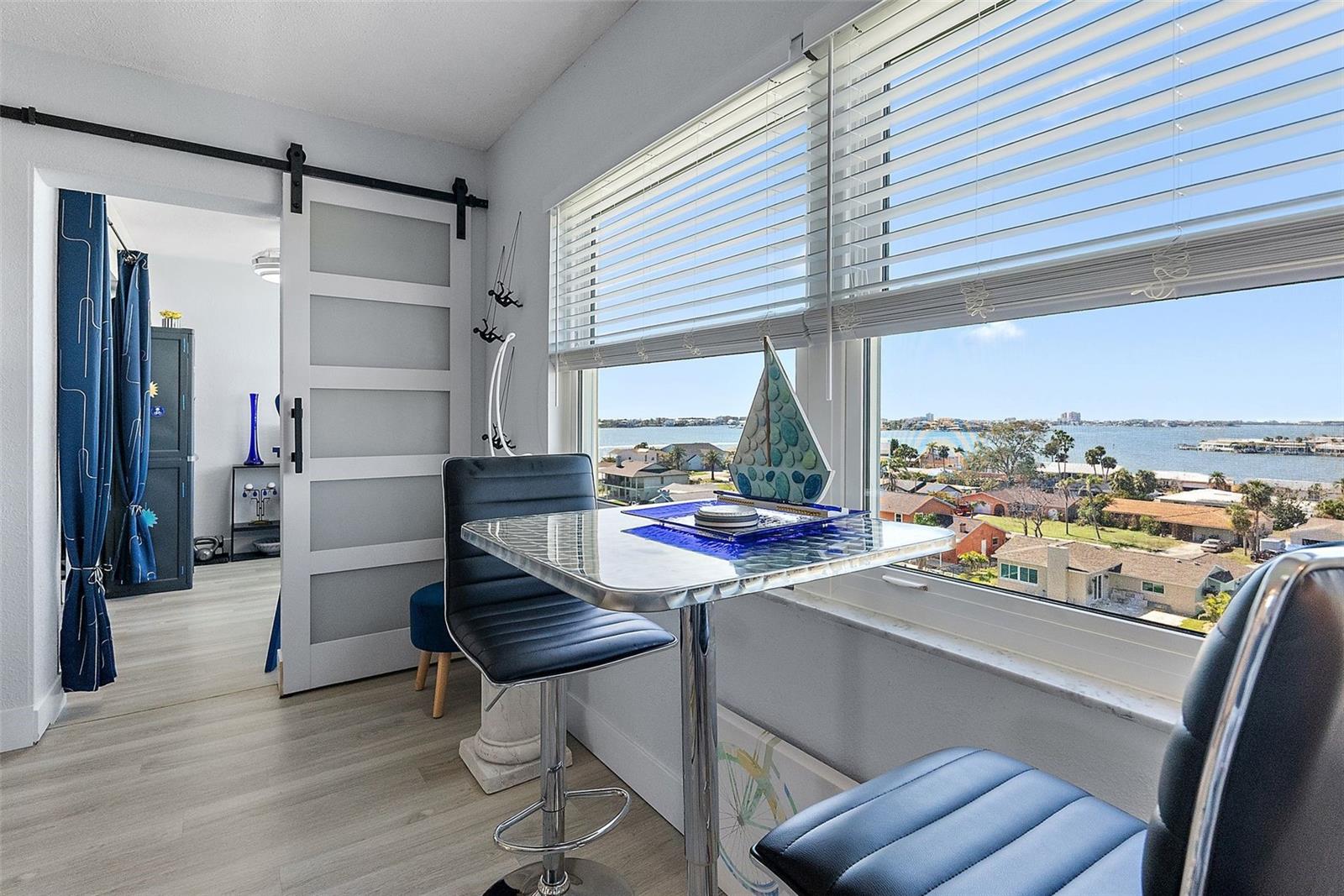 Image 13 of 29 For 4725 Cove Circle 704