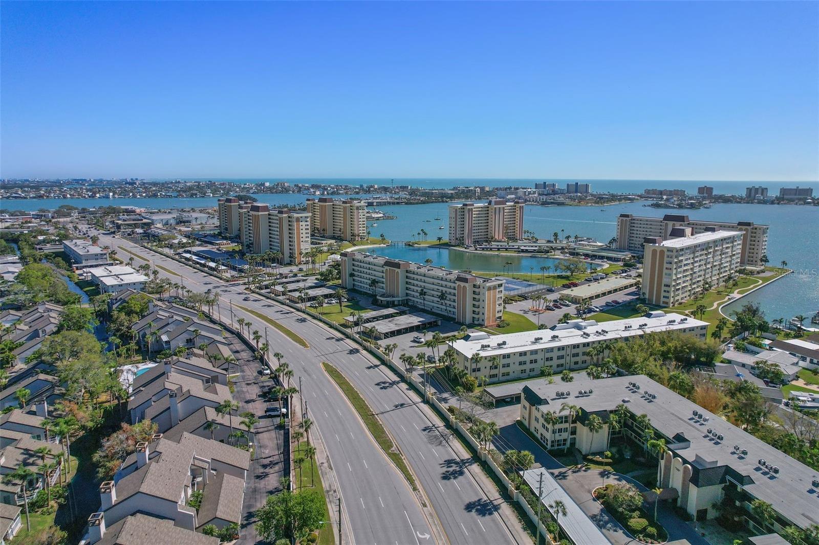 Image 27 of 29 For 4725 Cove Circle 704