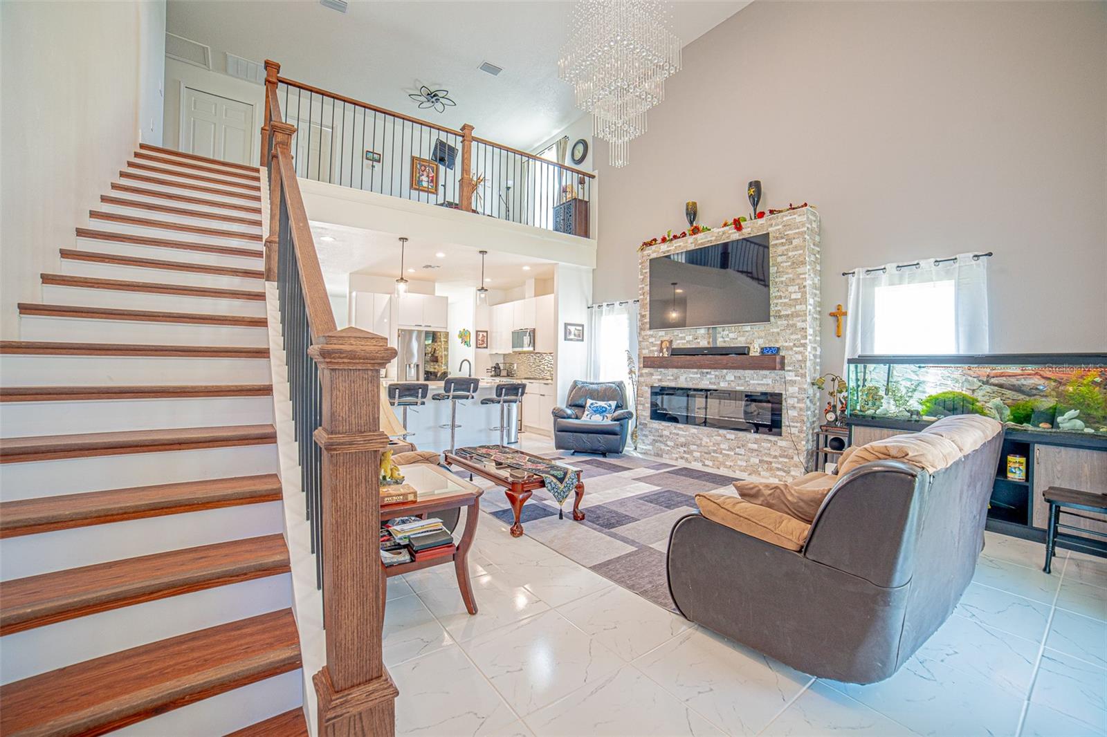 Listing photo id 9 for 7035 Brickell Court