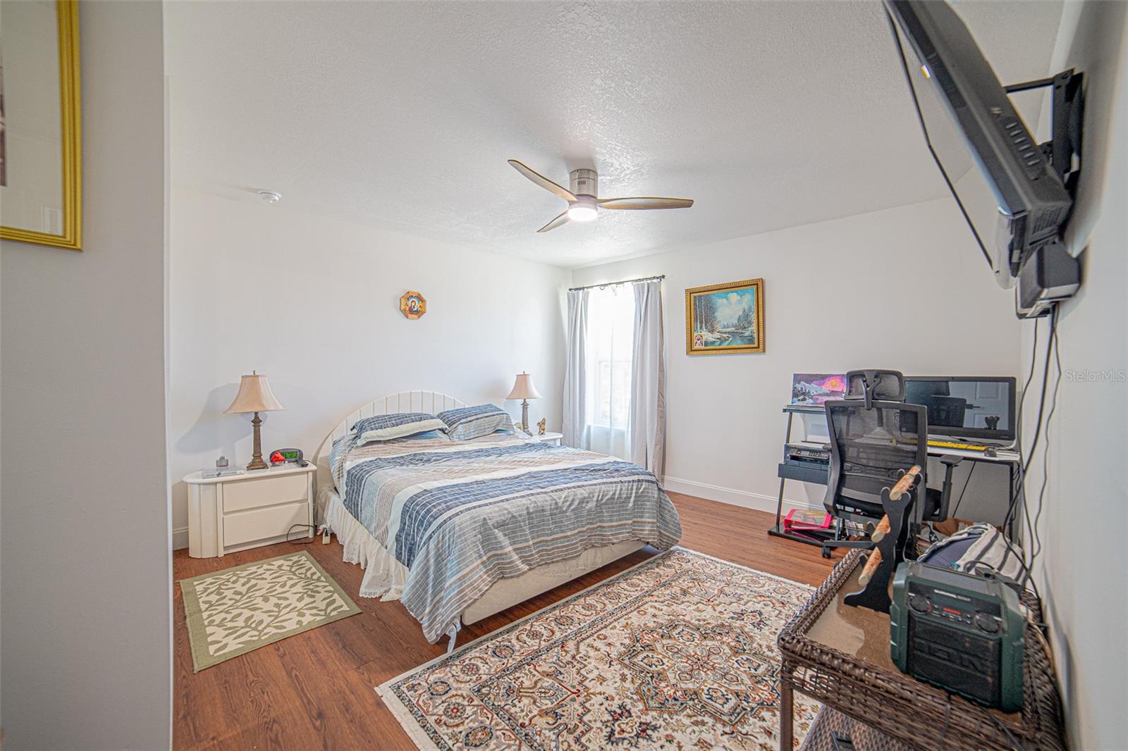 Listing photo id 22 for 7035 Brickell Court