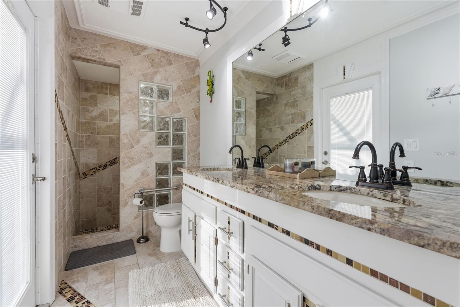 Image 23 of 31 For 11767 Ashley Court