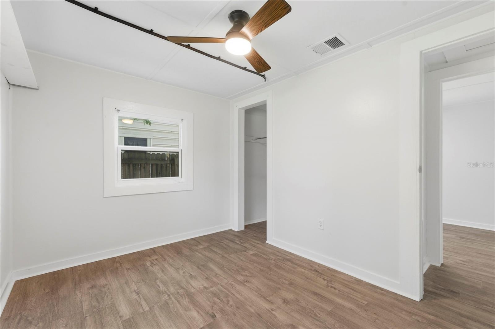 Image 14 of 33 For 3241 Laurel Ave