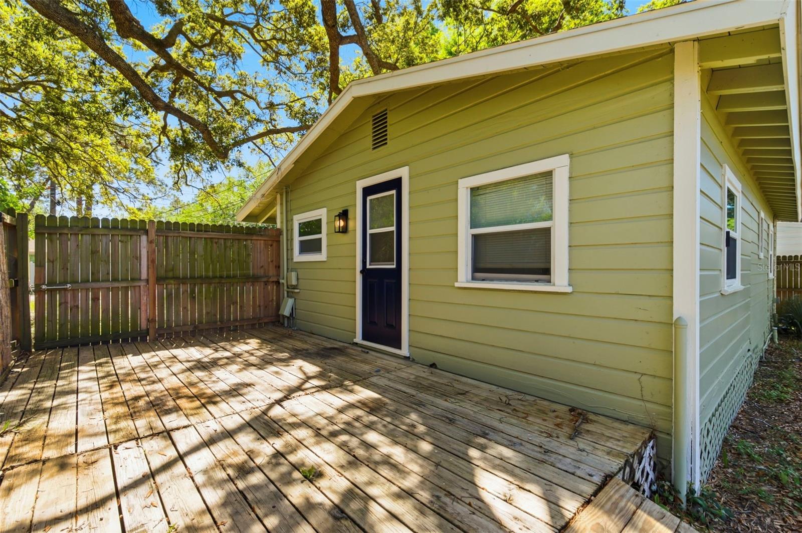 Image 28 of 33 For 3241 Laurel Ave