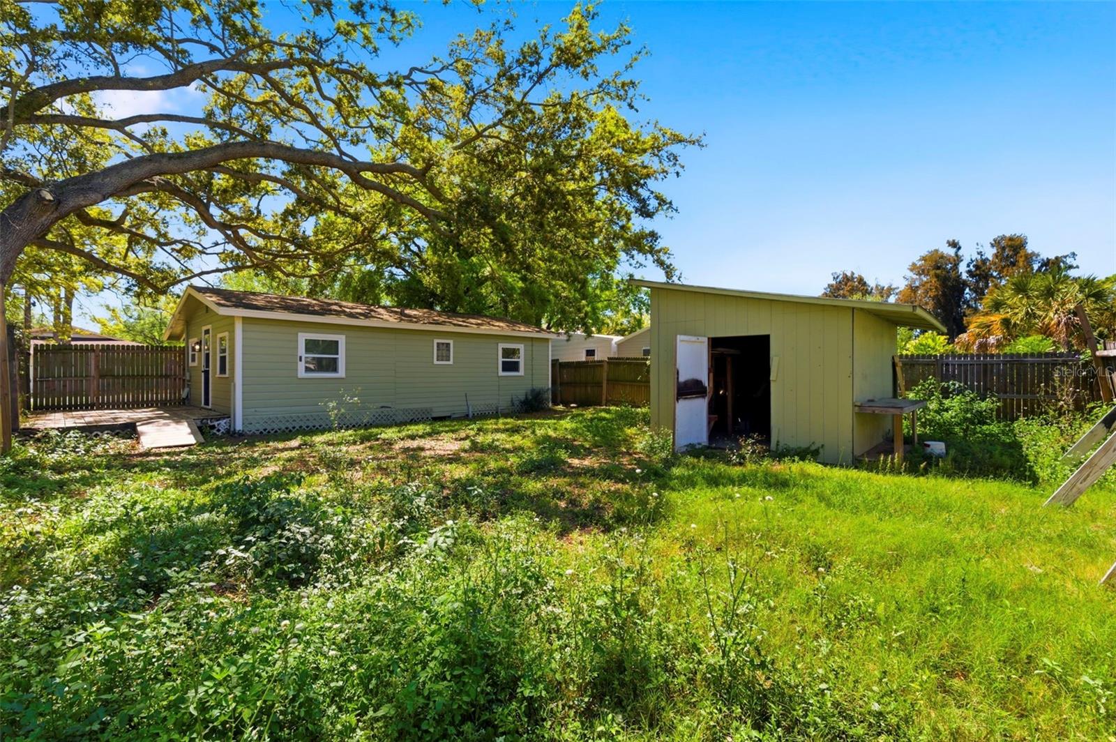 Image 29 of 33 For 3241 Laurel Ave