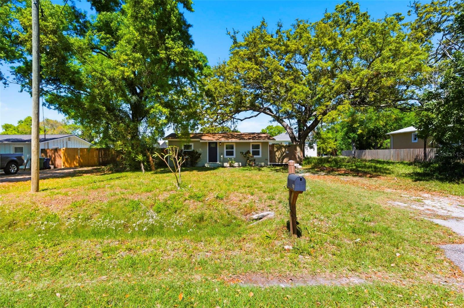 Image 3 of 33 For 3241 Laurel Ave