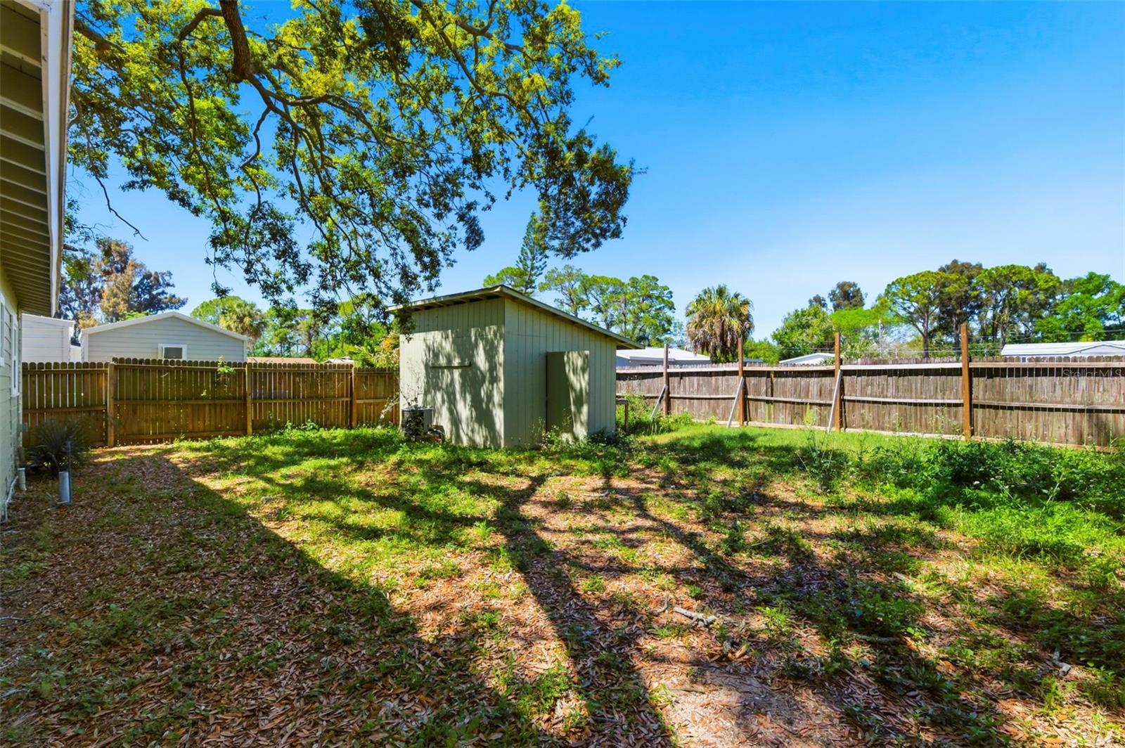 Image 30 of 33 For 3241 Laurel Ave