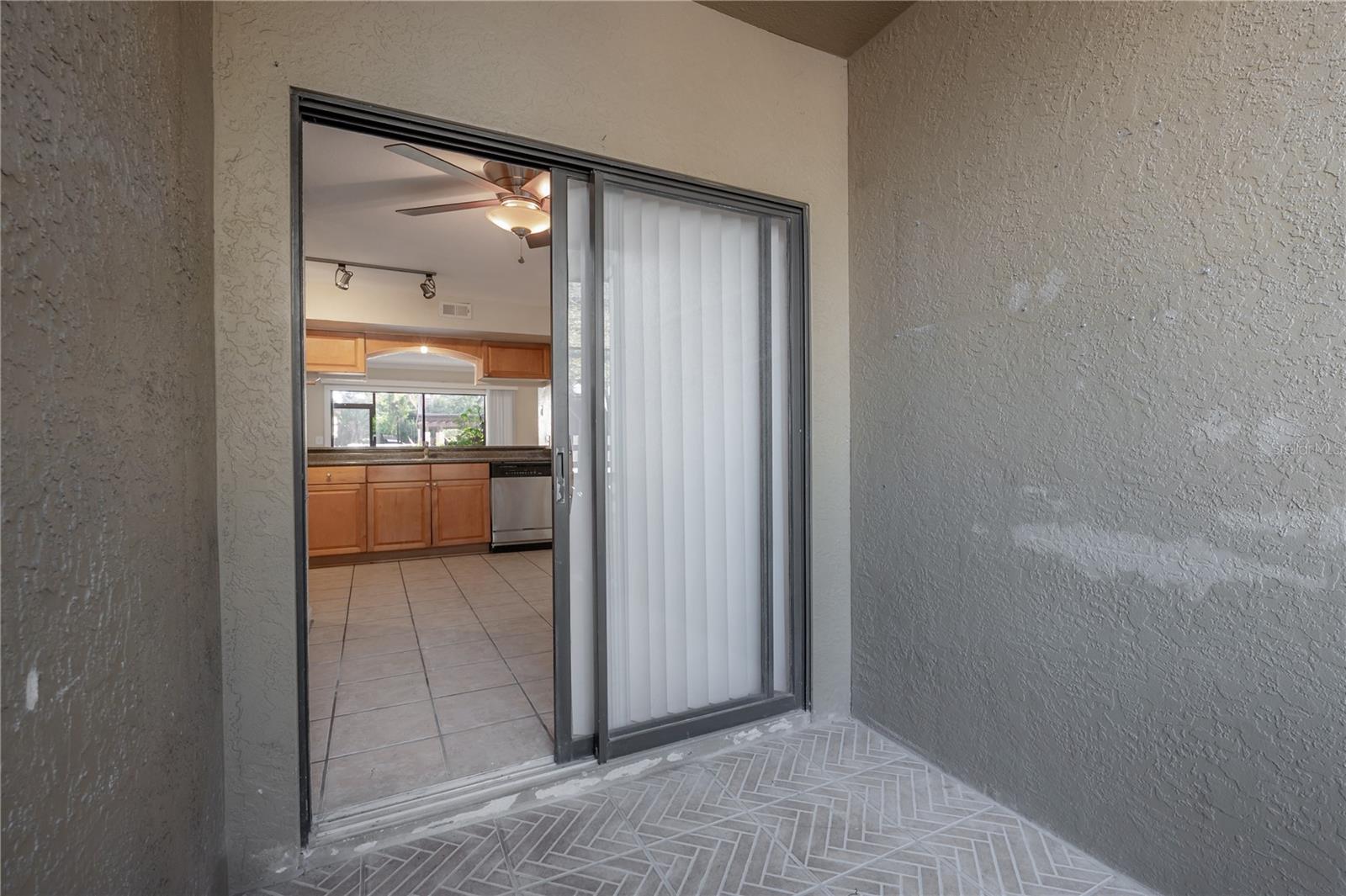 Image 11 of 41 For 12261 Sailwinds Drive 103