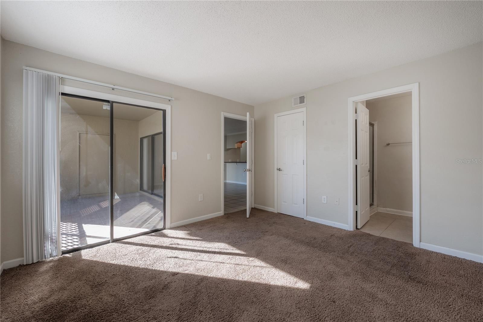 Image 18 of 41 For 12261 Sailwinds Drive 103