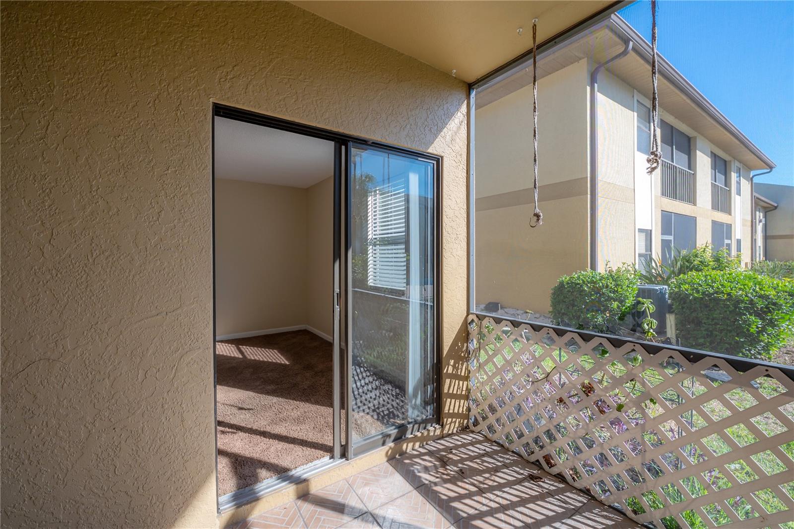 Image 20 of 41 For 12261 Sailwinds Drive 103