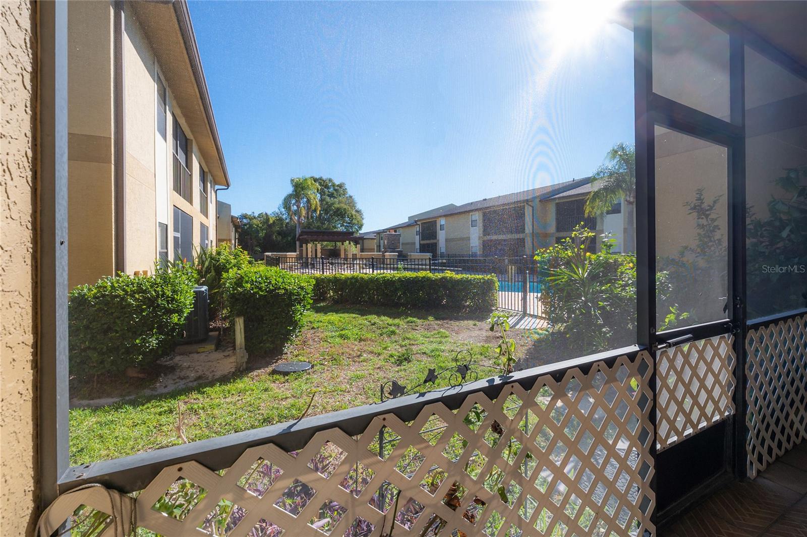 Image 21 of 41 For 12261 Sailwinds Drive 103