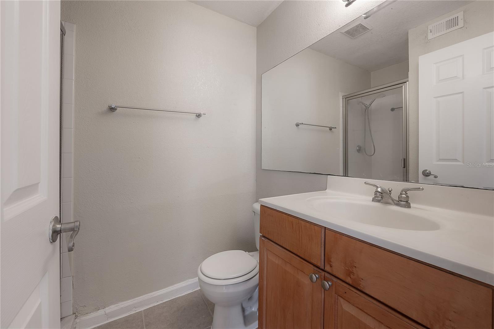 Image 25 of 41 For 12261 Sailwinds Drive 103