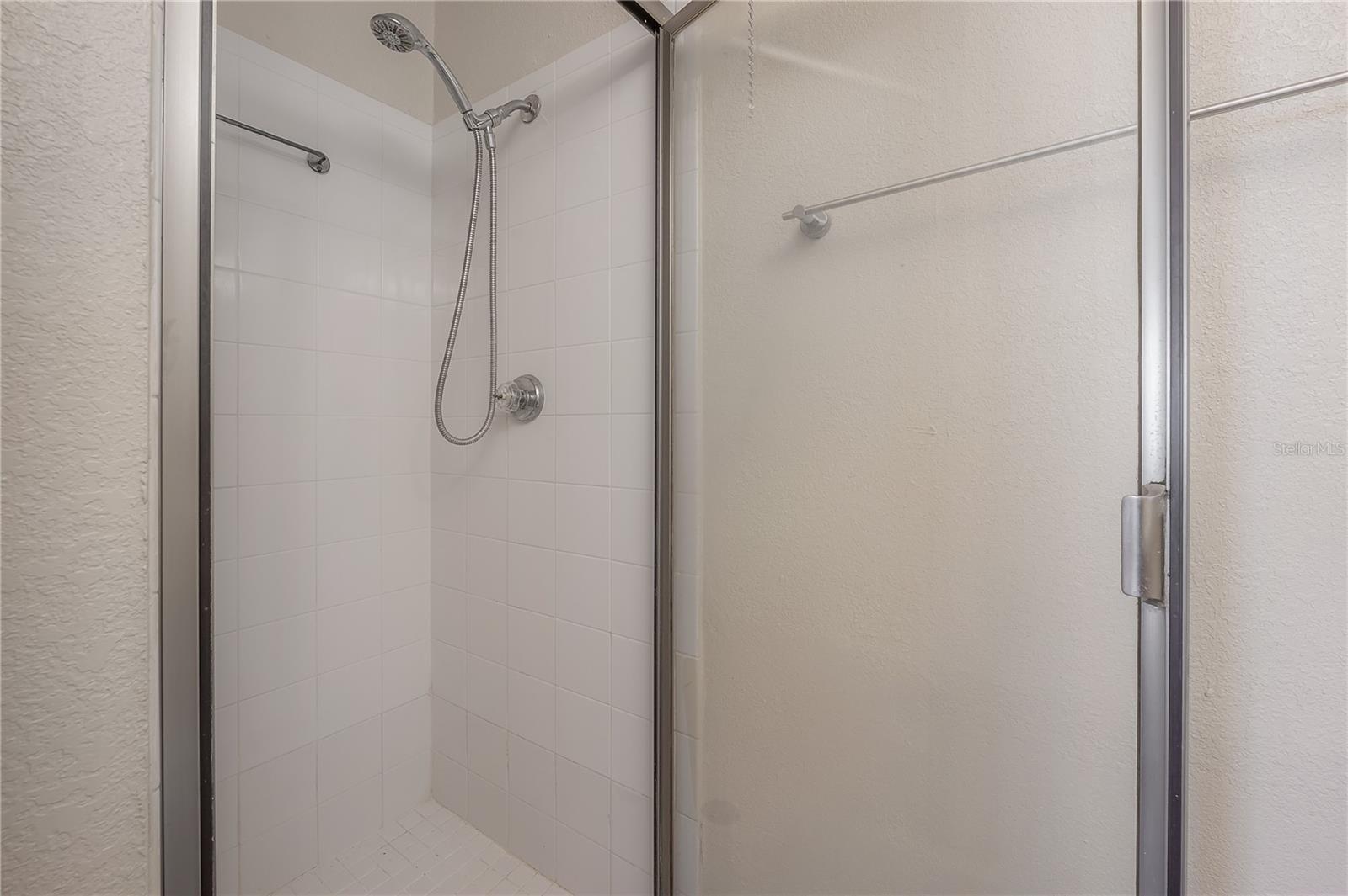 Image 26 of 41 For 12261 Sailwinds Drive 103