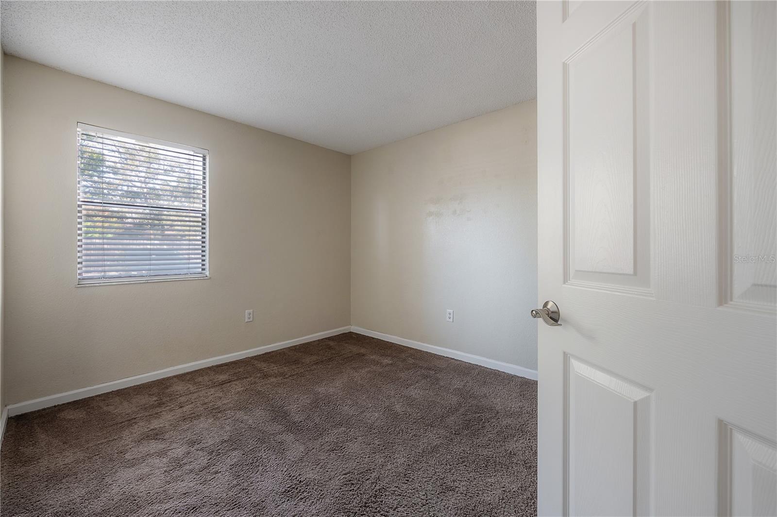 Image 33 of 41 For 12261 Sailwinds Drive 103