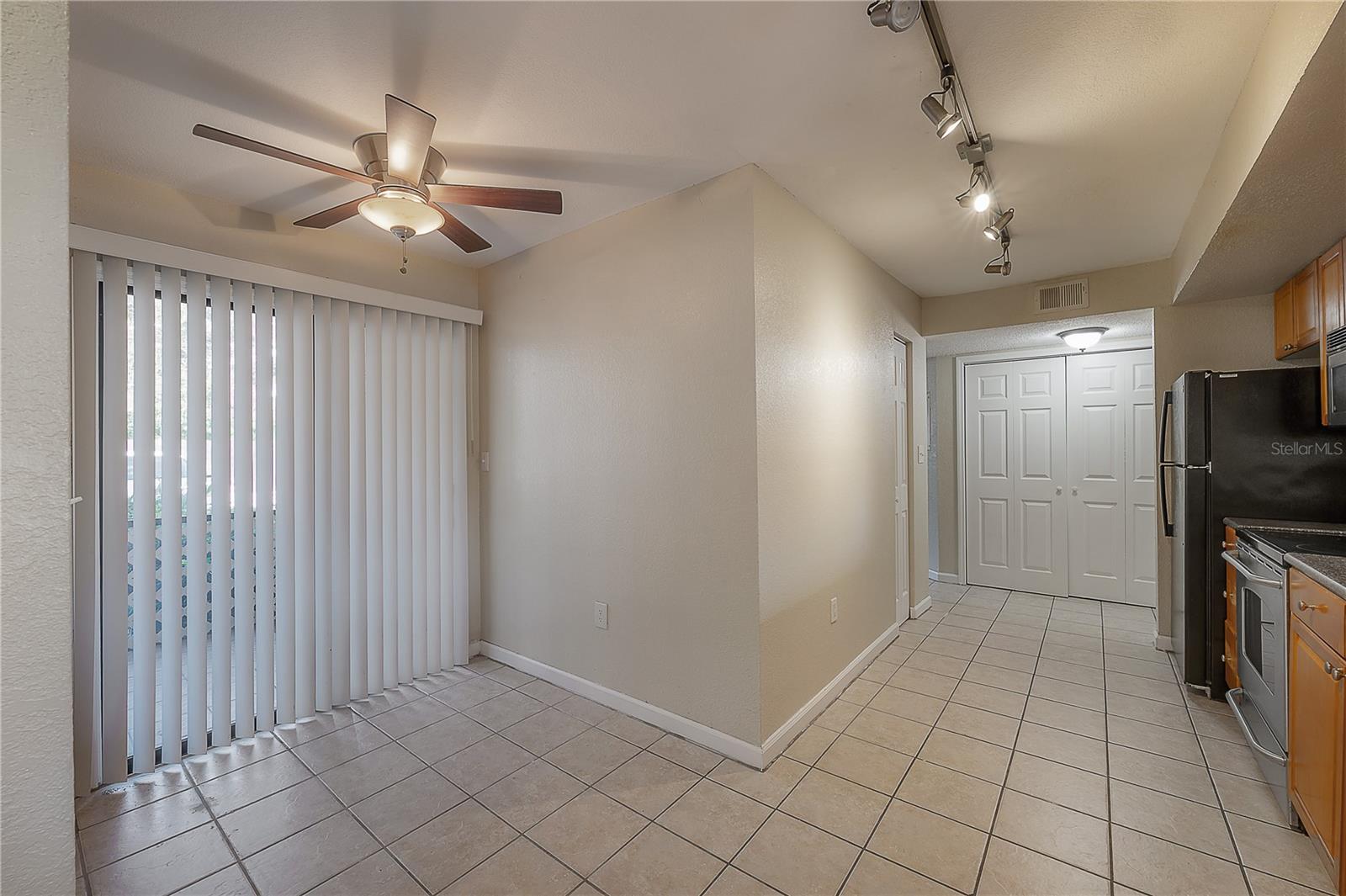 Image 6 of 41 For 12261 Sailwinds Drive 103