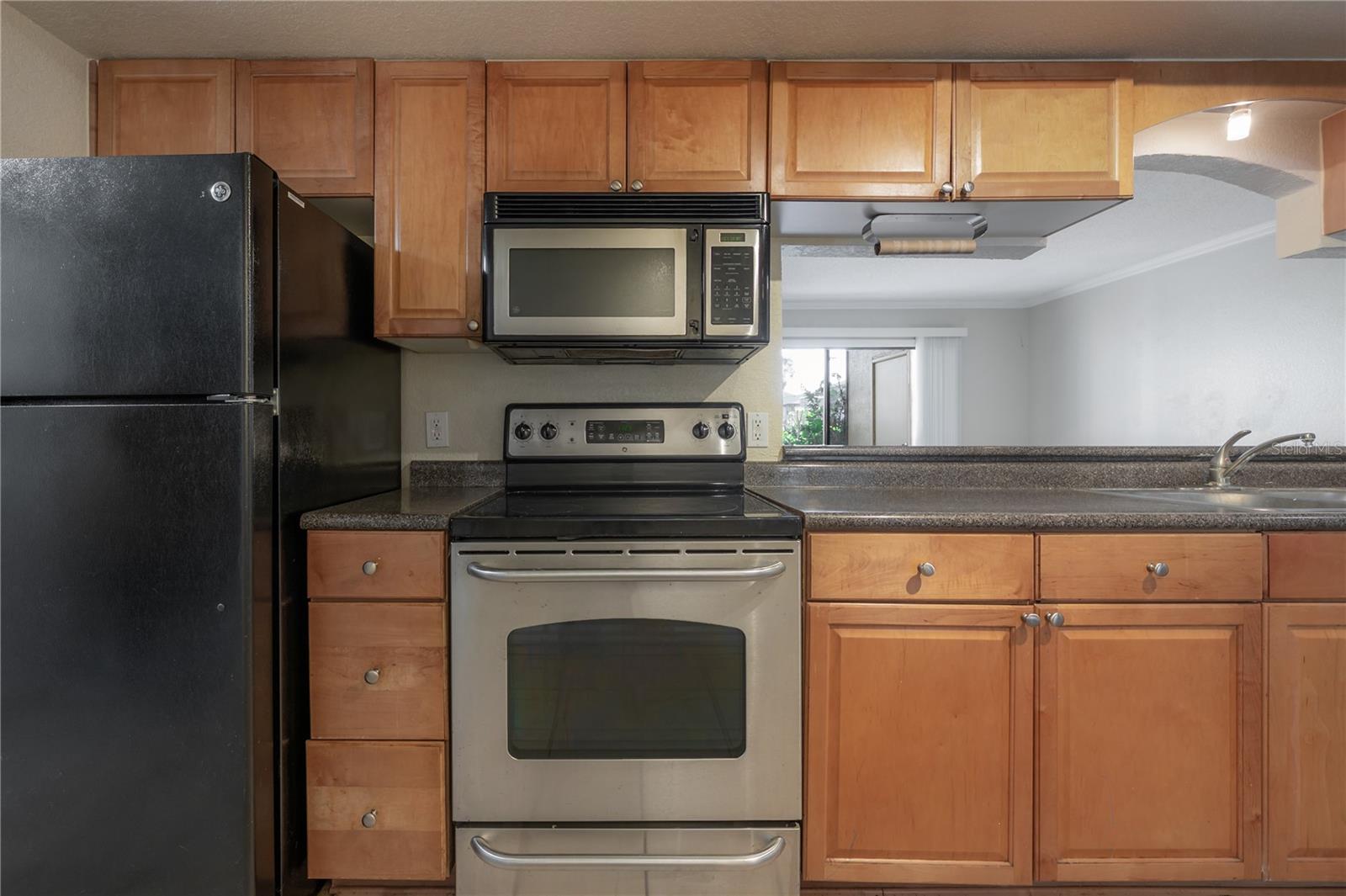 Image 8 of 41 For 12261 Sailwinds Drive 103