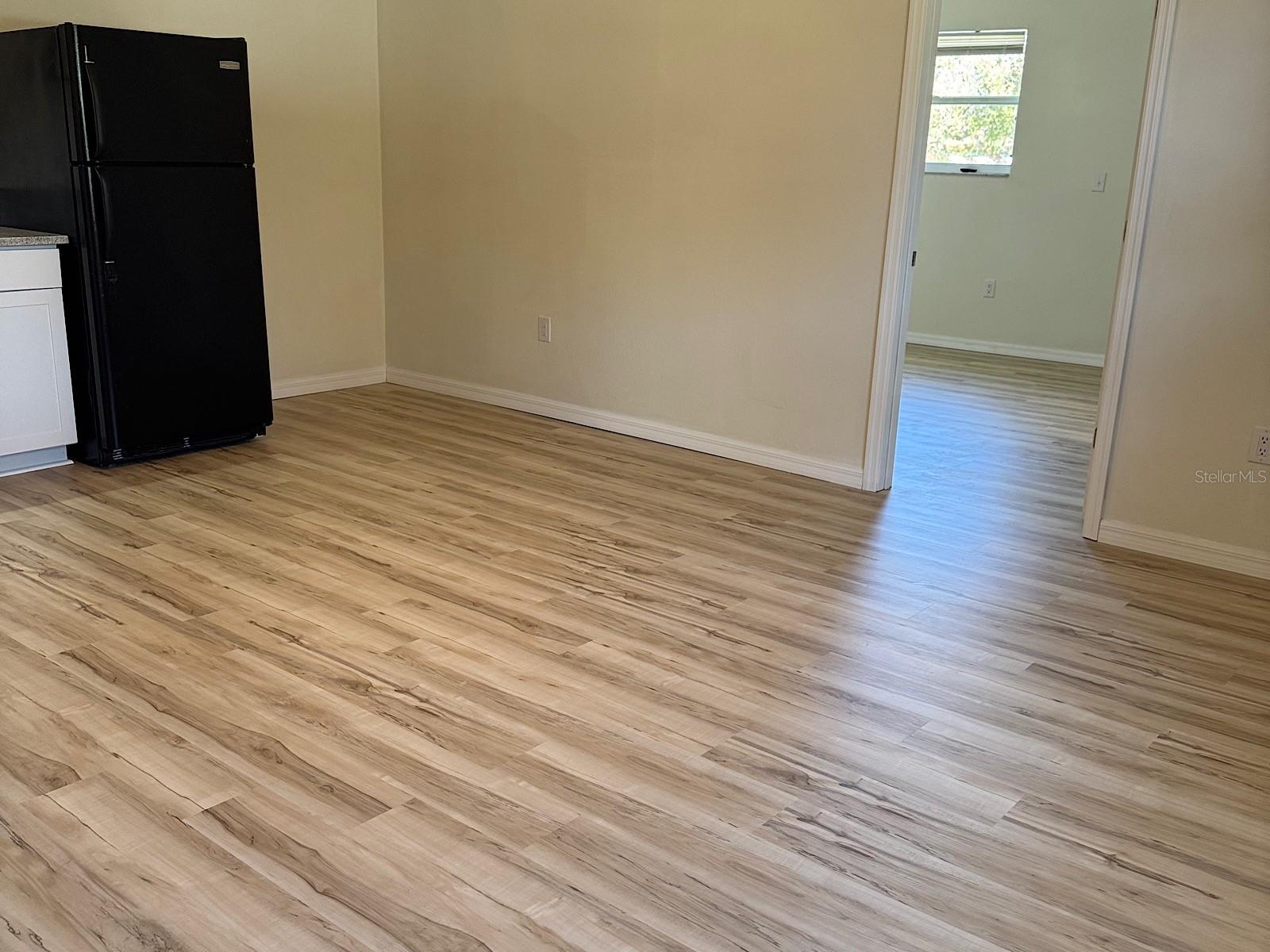 Image 5 of 13 For 623 Beckett Way B