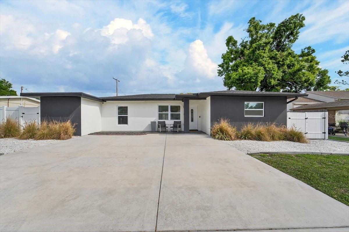 Image 2 of 28 For 1507 River Shore Way