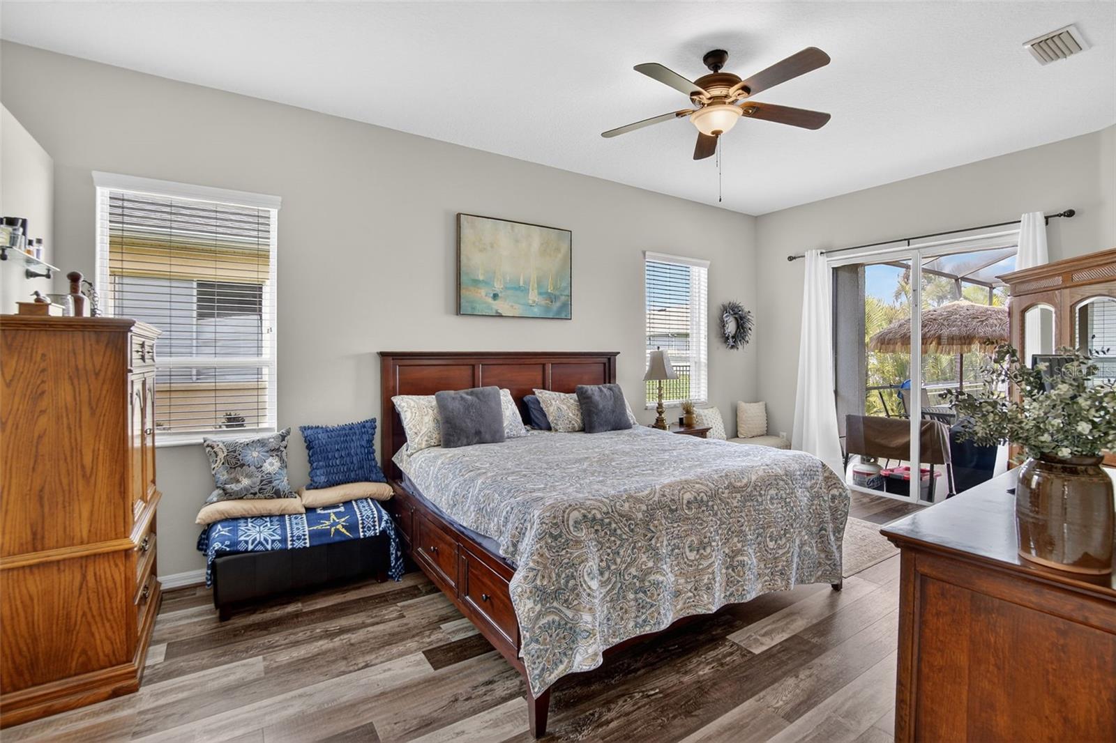 Image 22 of 93 For 3615 Gaviota Drive