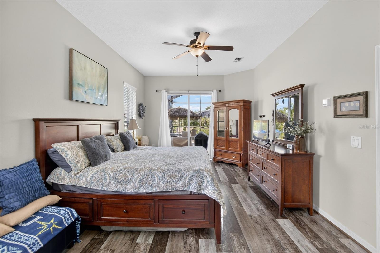 Image 26 of 93 For 3615 Gaviota Drive