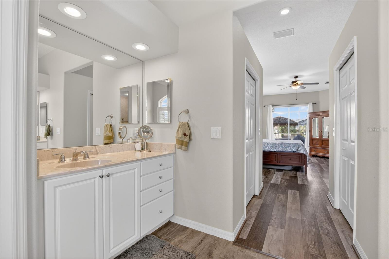 Image 31 of 93 For 3615 Gaviota Drive