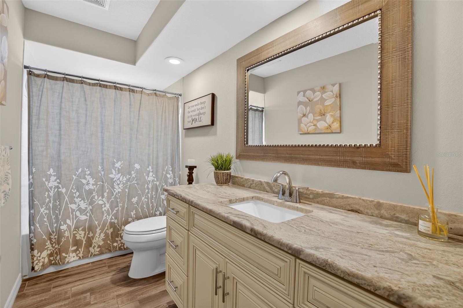 Image 35 of 93 For 3615 Gaviota Drive