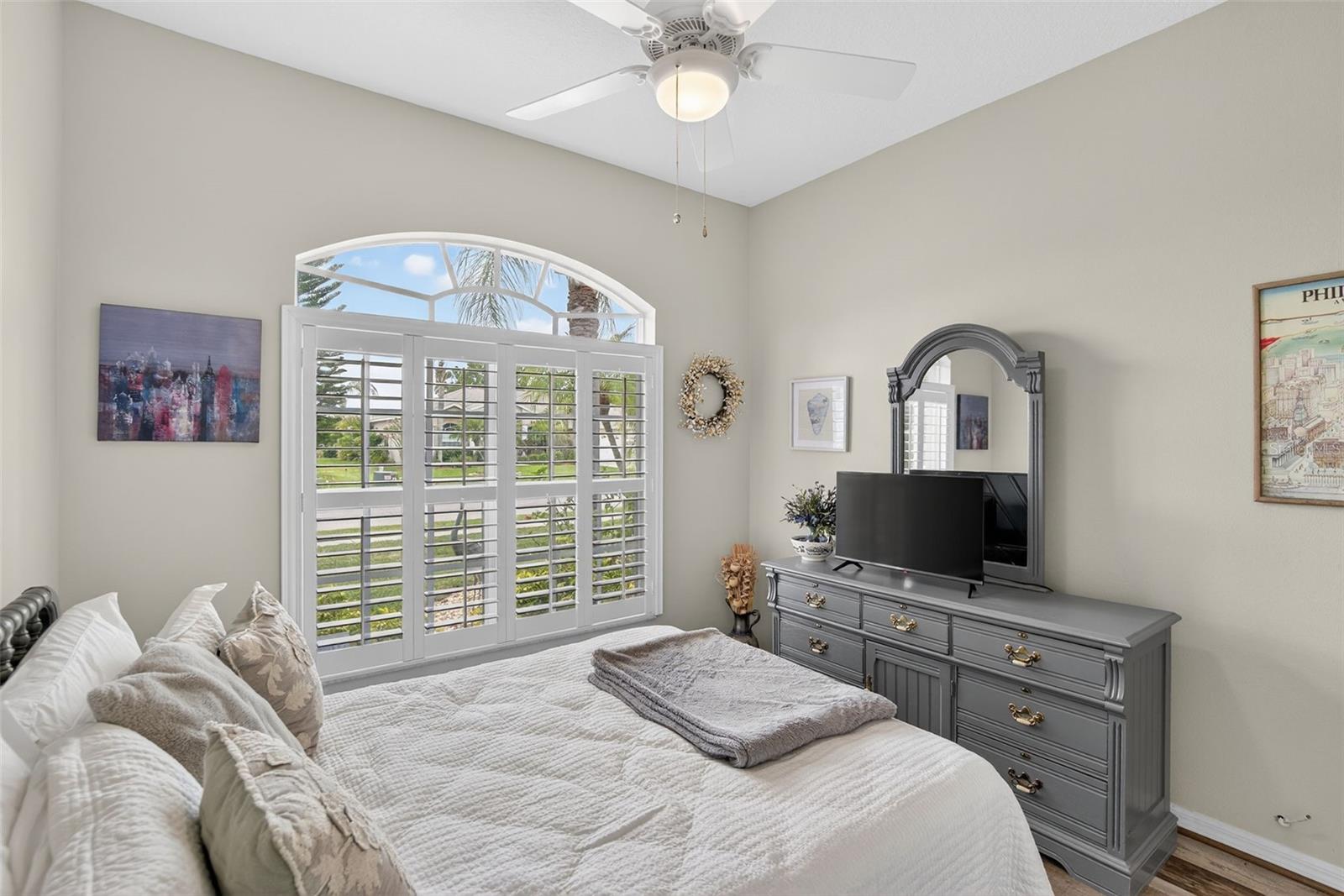 Image 39 of 93 For 3615 Gaviota Drive