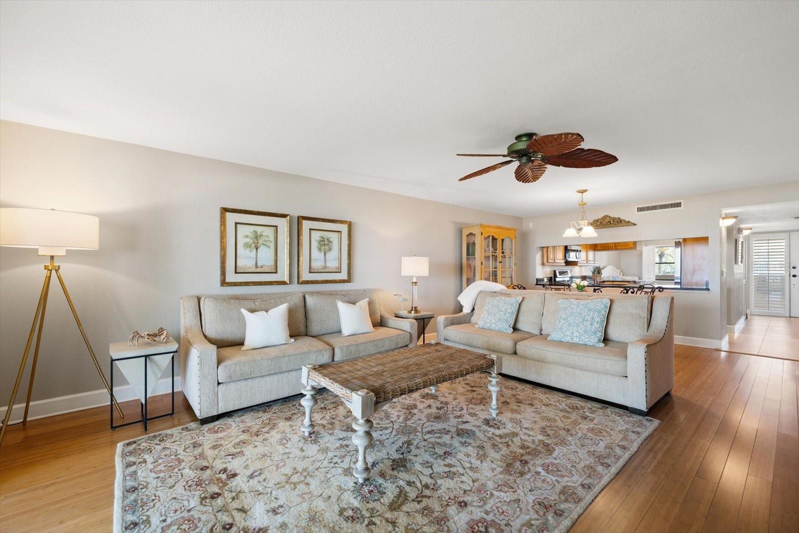 Image 10 of 44 For 4450 Gulf Boulevard 110