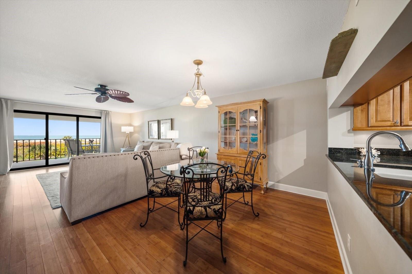 Image 15 of 44 For 4450 Gulf Boulevard 110