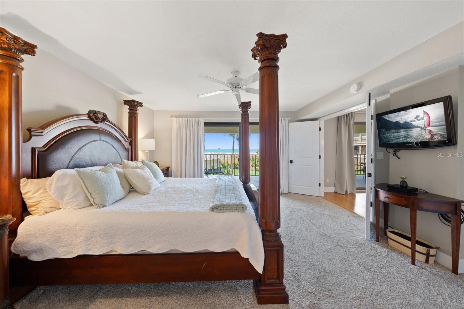 Image 17 of 44 For 4450 Gulf Boulevard 110