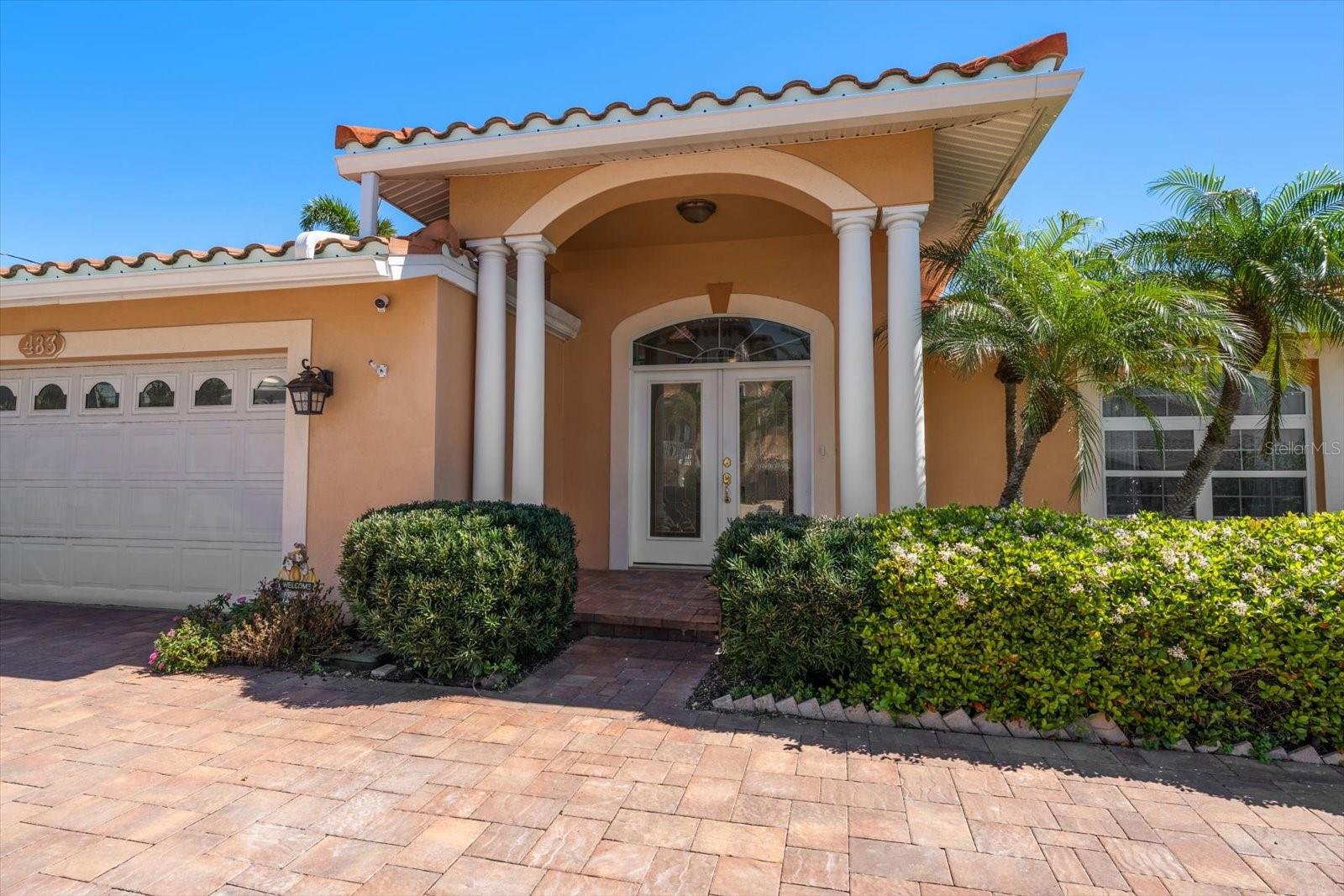 Image 10 of 53 For 483 Harbor Drive N