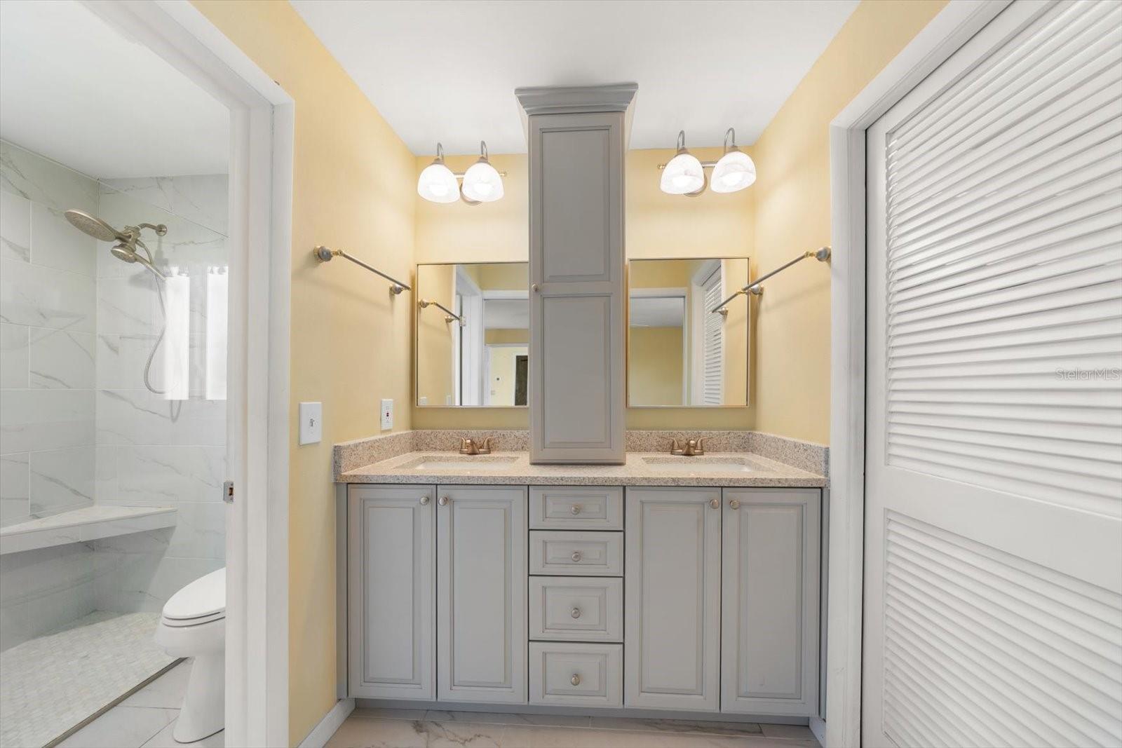 Image 25 of 53 For 483 Harbor Drive N