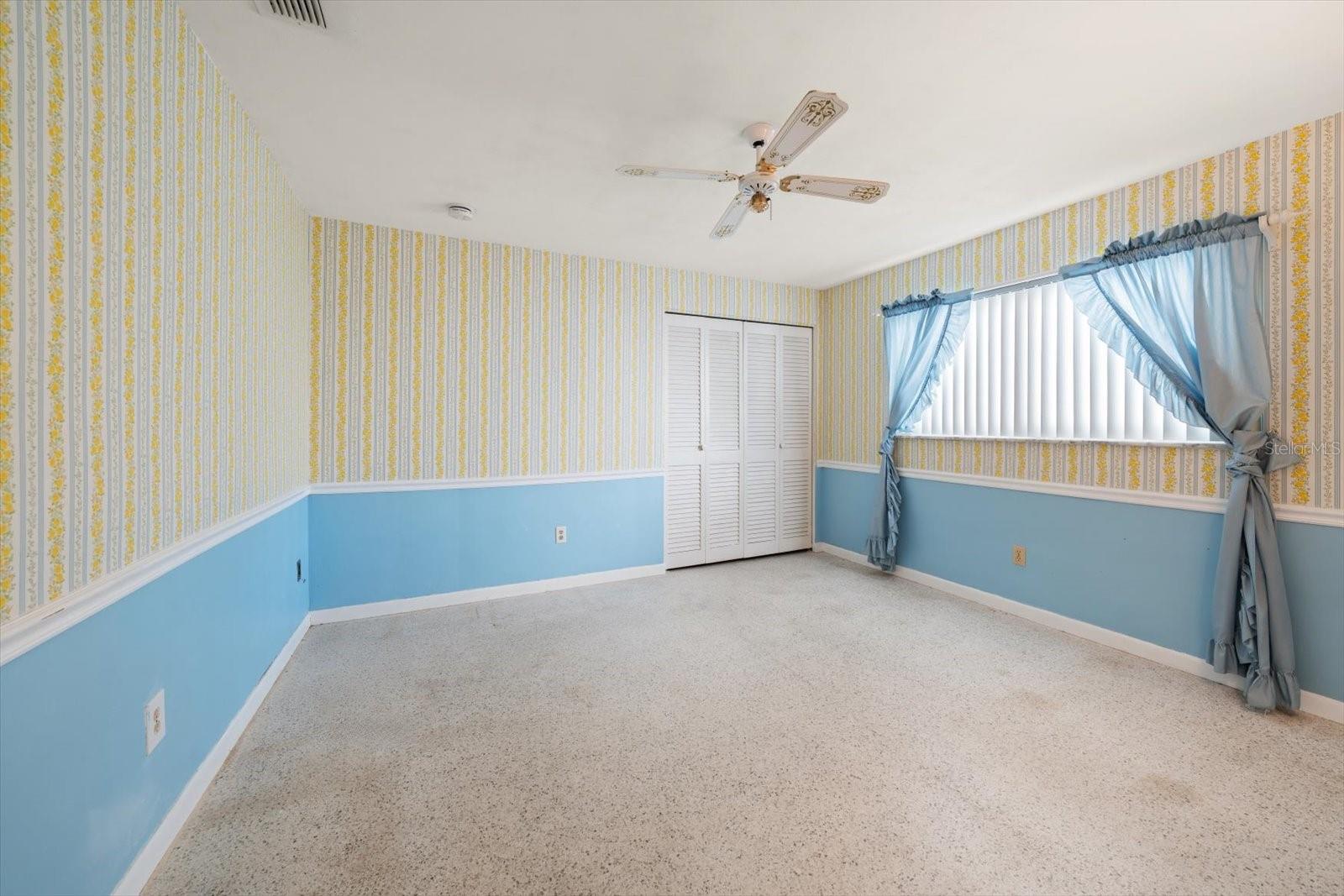 Image 32 of 53 For 483 Harbor Drive N