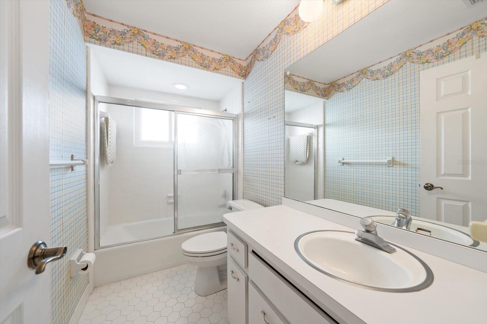 Image 35 of 53 For 483 Harbor Drive N