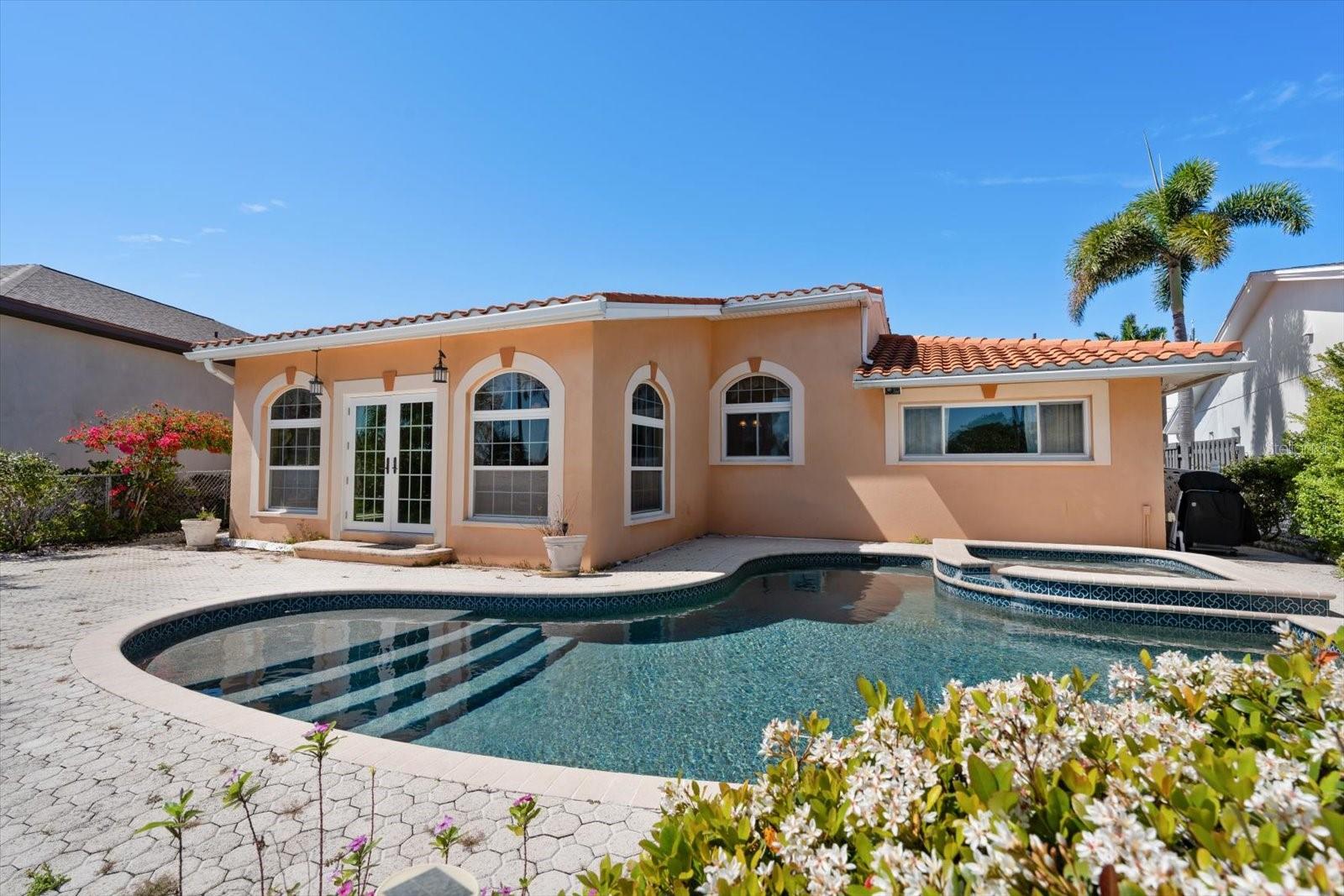 Image 44 of 53 For 483 Harbor Drive N