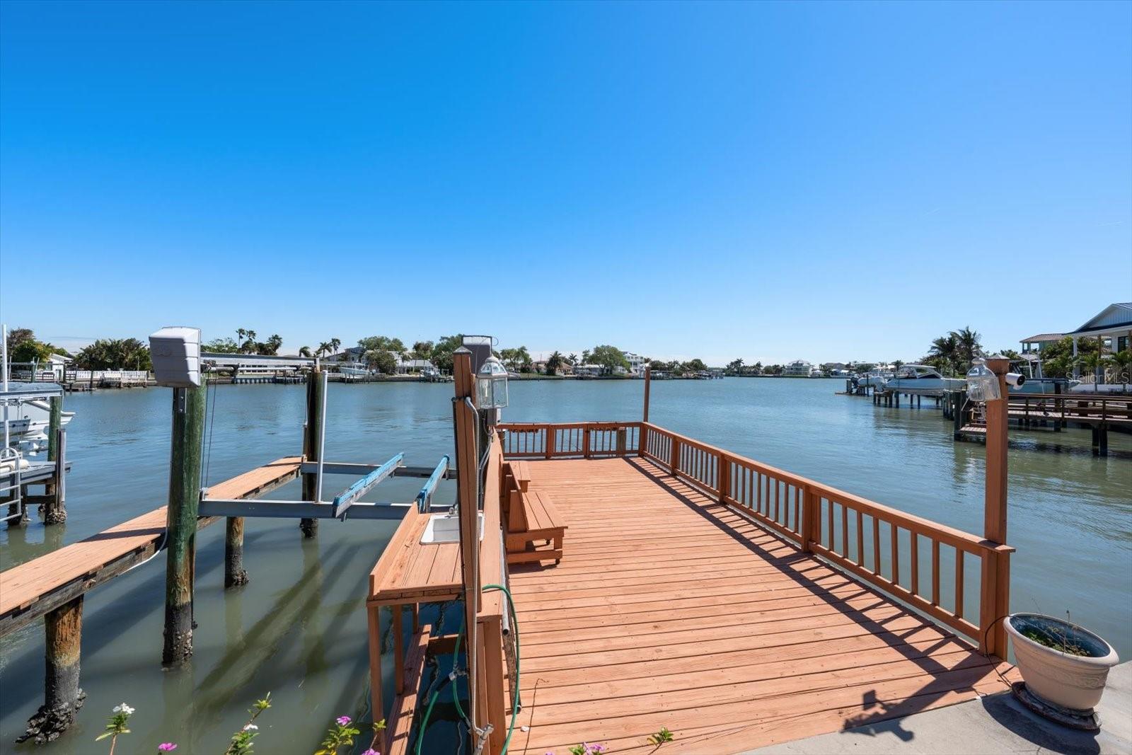 Image 5 of 53 For 483 Harbor Drive N